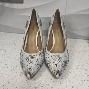 Antonio Melani‎ Eggshell & Crystal Size 8.5